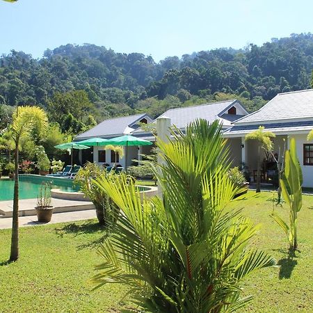 Villa Colina Khao Lak Rooms And Bungalows - Adults Only Eksteriør bilde
