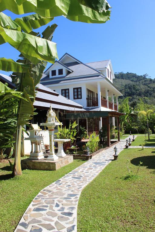 Villa Colina Khao Lak Rooms And Bungalows - Adults Only Eksteriør bilde